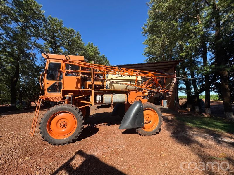 Foto 1 - Pulverizador Autopropelido Jacto UNIPORT 2000 ano 2004