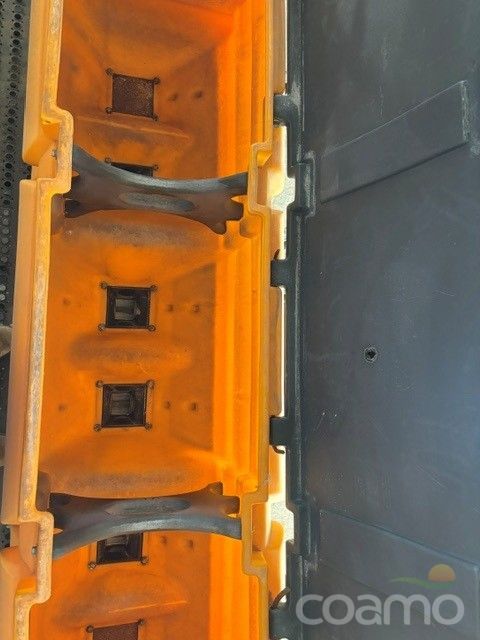 Foto 1 - Plantadeira Valtra BP1206 ano 2012