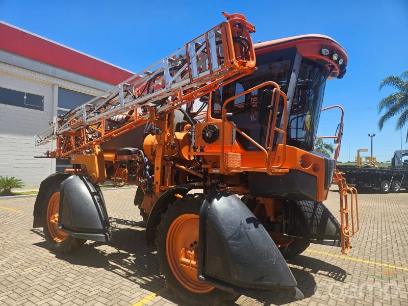 Foto 3 - Pulverizador Autopropelido Jacto UNIPORT 2000 PLUS ano 2013