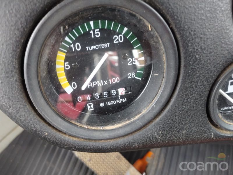 Foto 9 - Pulverizador Autopropelido Jacto UNIPORT 2000 PLUS ano 2013