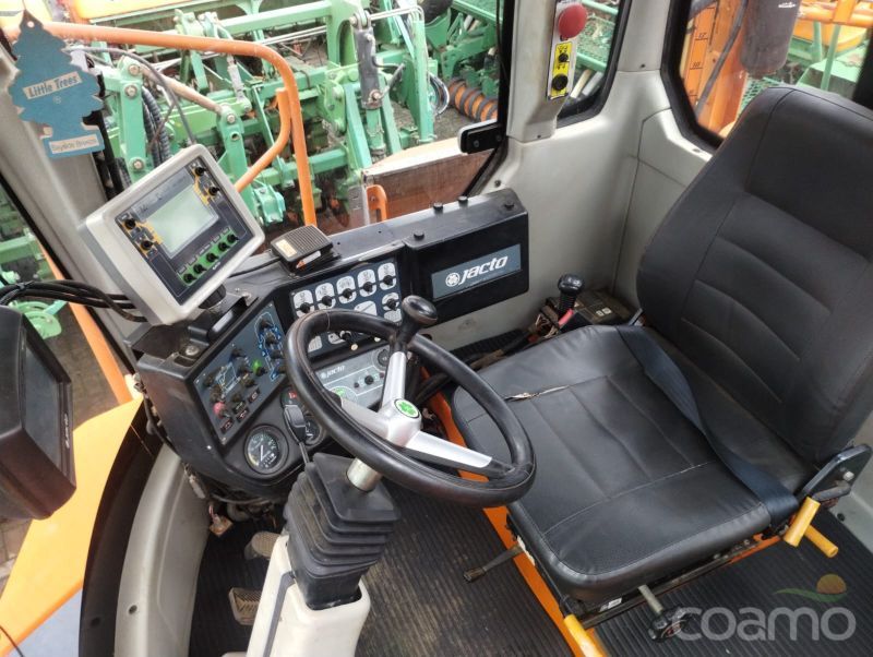 Foto 8 - Pulverizador Autopropelido Jacto UNIPORT 2000 PLUS ano 2013