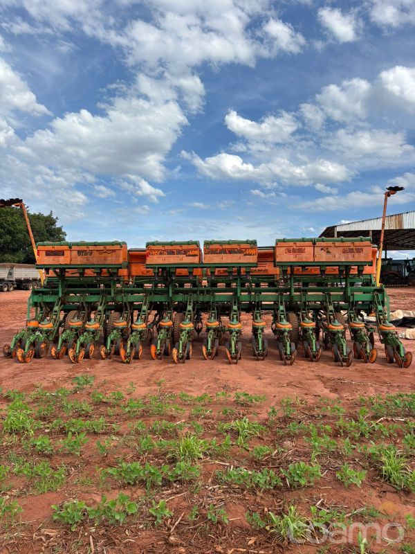 Foto 1 - Plantadeira Stara Victória ano 2010