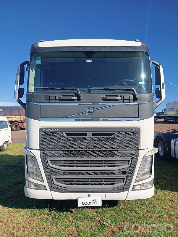 Foto 2 - Cavalo Volvo FH500 6x4T ano 2018/2019