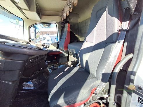 Foto 5 - Cavalo Volvo FH500 6x4T ano 2018/2019