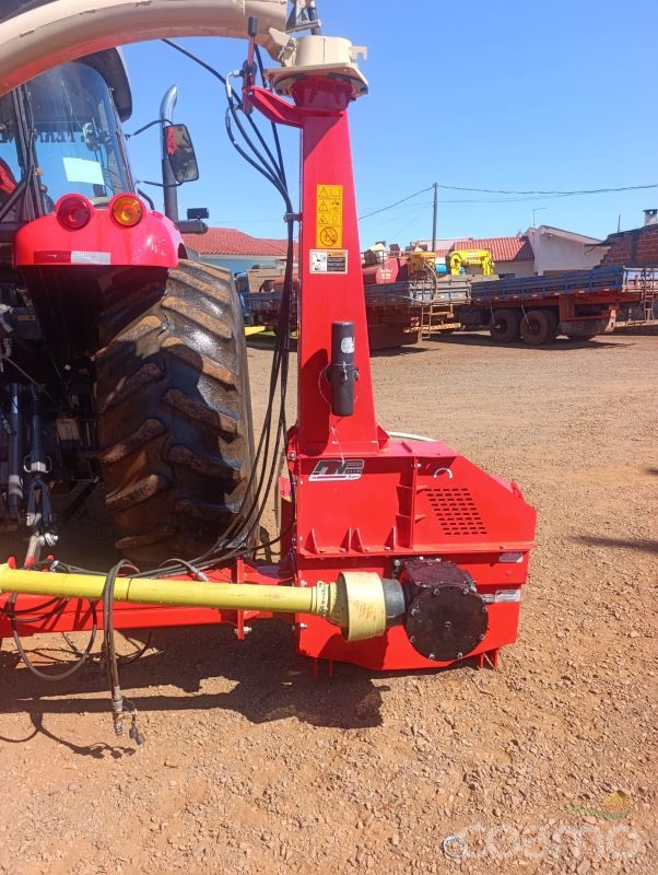 Foto 5 - Colhedora de Forragens Nogueira outro ano 2025