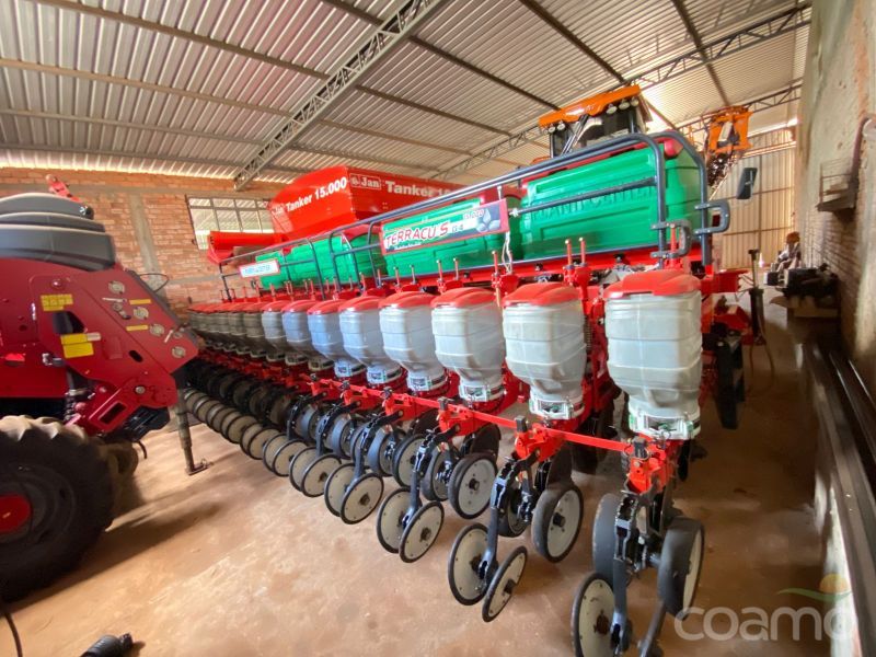 Foto 7 - Plantadeira Planti Center TERRAÇUS ano 2017