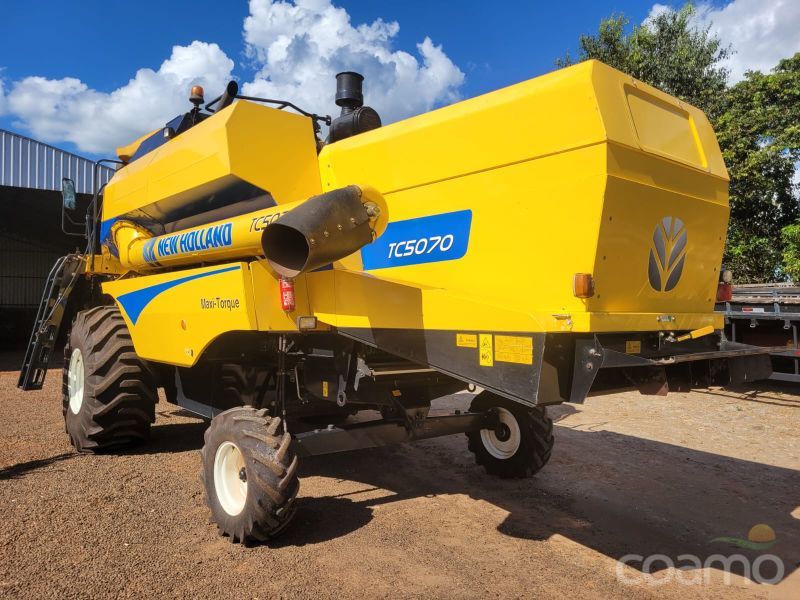 Foto 6 - Colheitadeira New Holland TC 5070 ano 2017