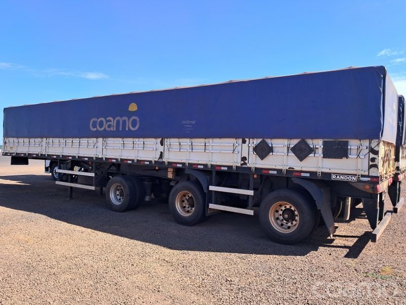 Foto 3 - Semi-reboque Randon Graneleiro  ano 2015/2015