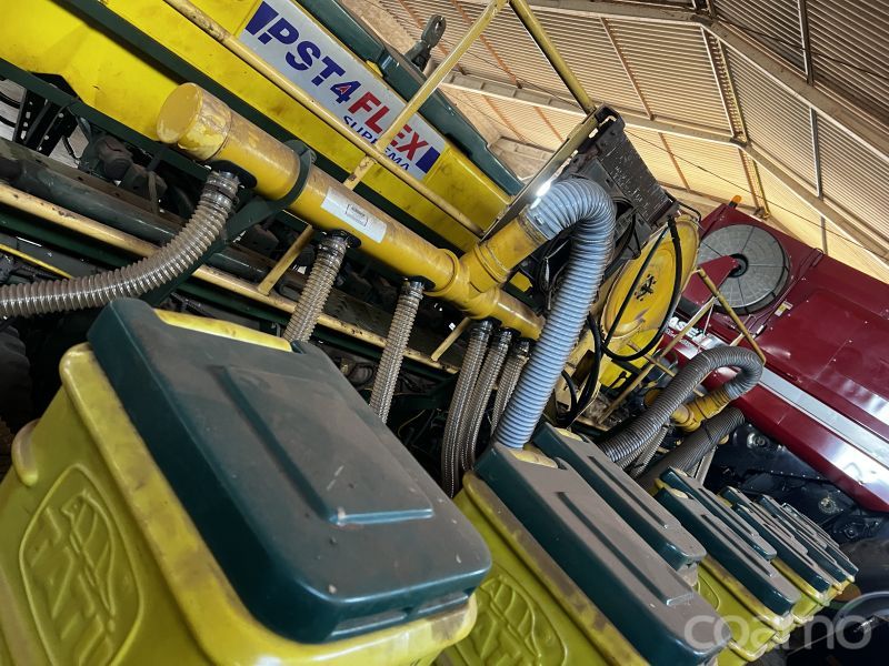 Foto 5 - Plantadeira Tatu PST 4 FLEX ano 2009