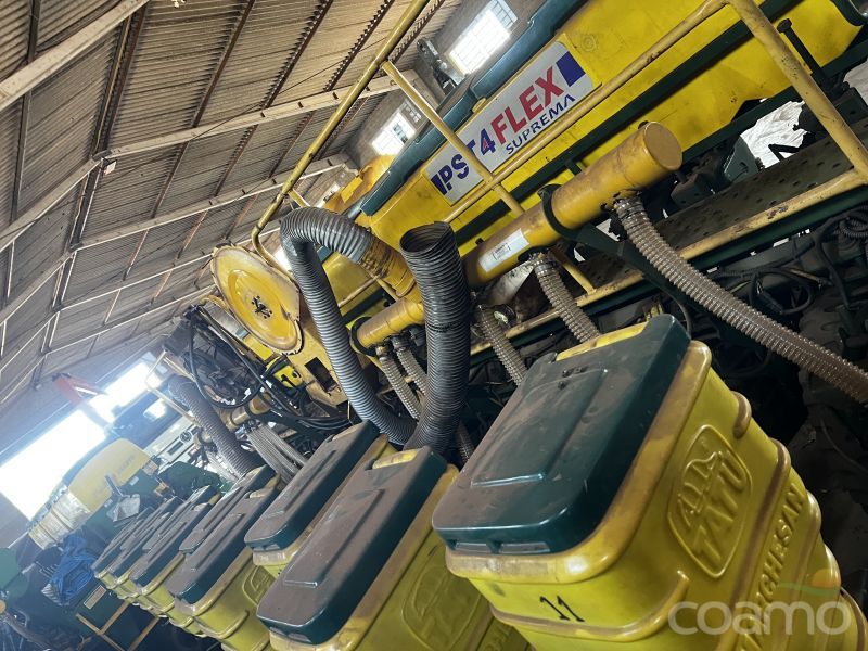 Foto 6 - Plantadeira Tatu PST 4 FLEX ano 2009