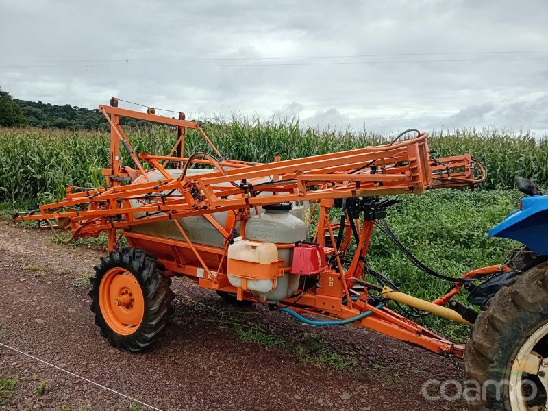 Foto 4 - Pulverizador Jacto Columbia AD 18 ano 2004