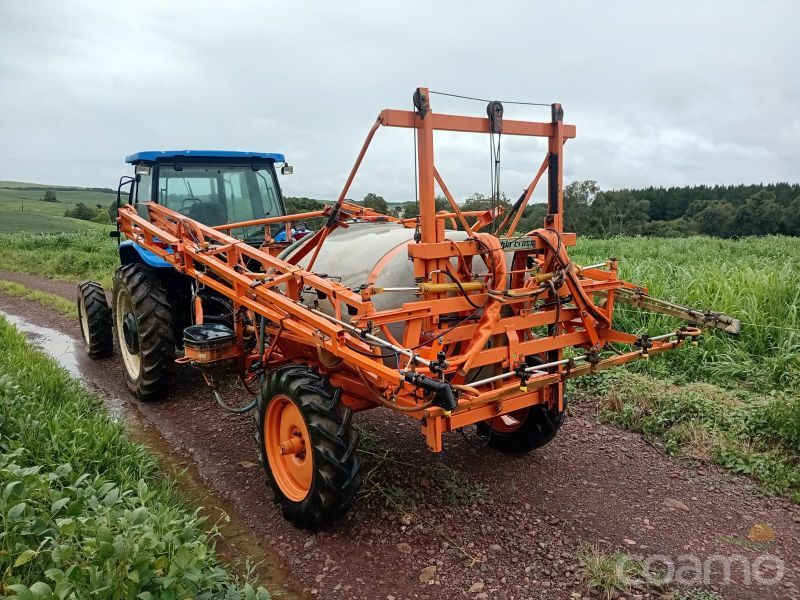 Foto 7 - Pulverizador Jacto Columbia AD 18 ano 2004