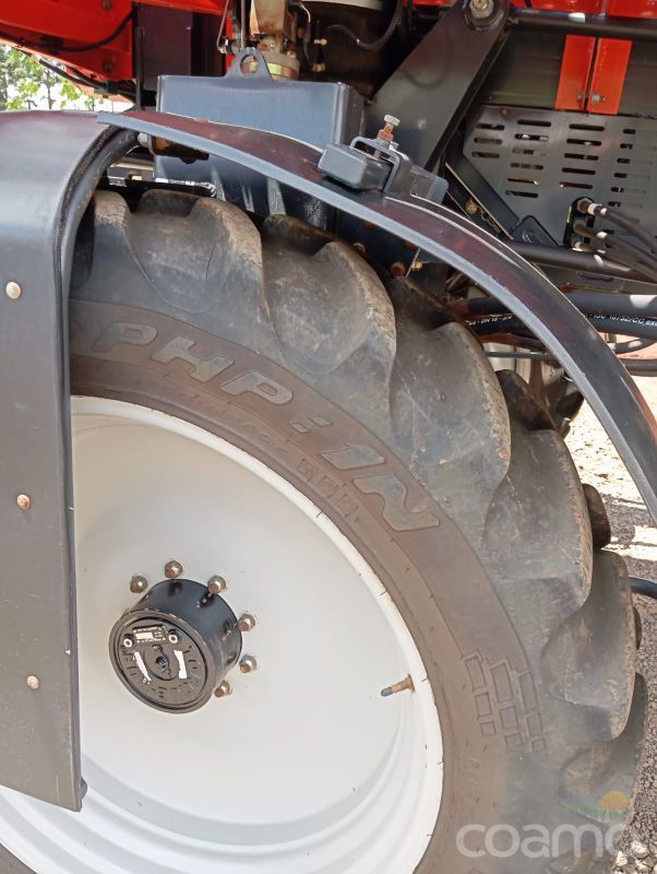 Foto 3 - Pulverizador Autopropelido Kuhn BOXER 2000 ano 2015