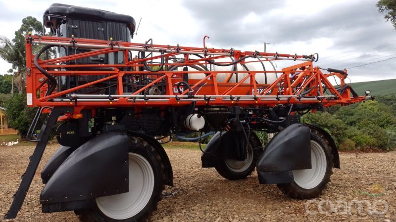 Foto 5 - Pulverizador Autopropelido Kuhn BOXER 2000 ano 2015