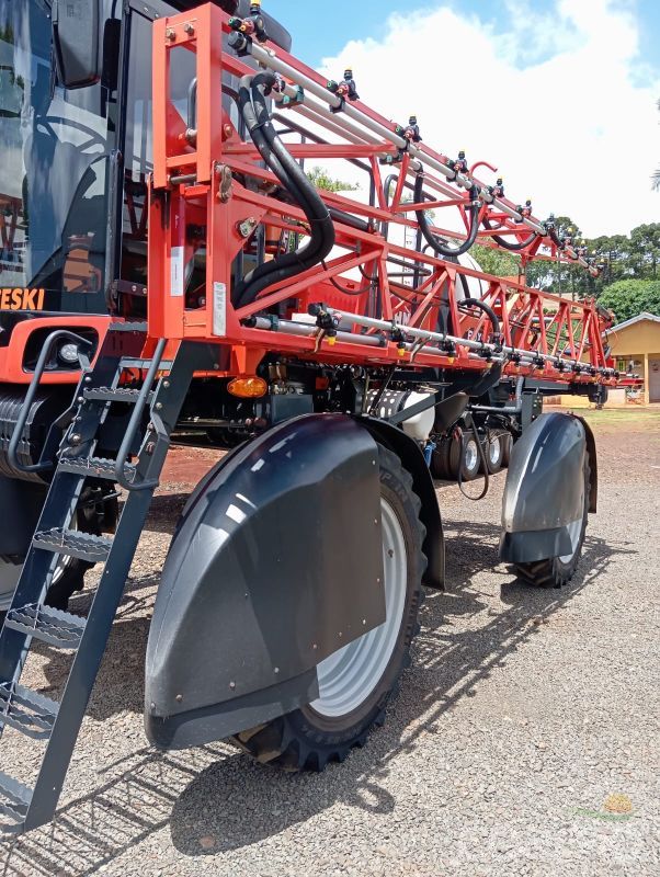 Foto 8 - Pulverizador Autopropelido Kuhn BOXER 2000 ano 2015