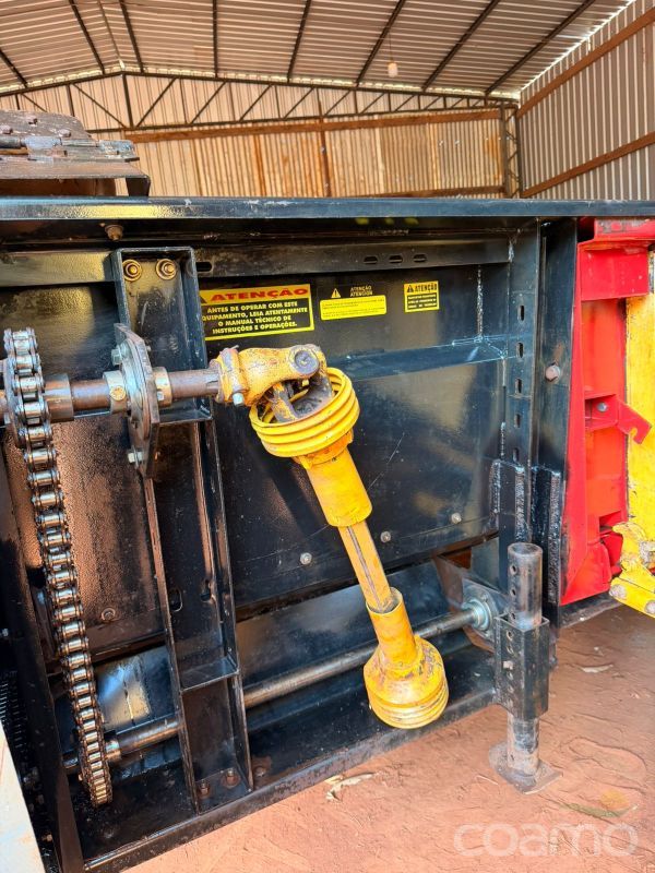 Foto 6 - Plataforma de Milho Vence Tudo Bocuda ano 2004