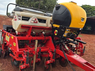 Foto 1 - Plantadeira Semeato Sol Tower