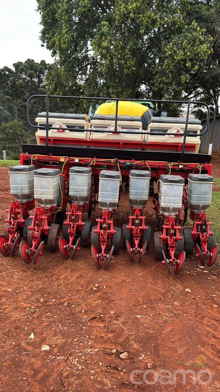 Foto 2 - Plantadeira Semeato Sol Tower ano 2012