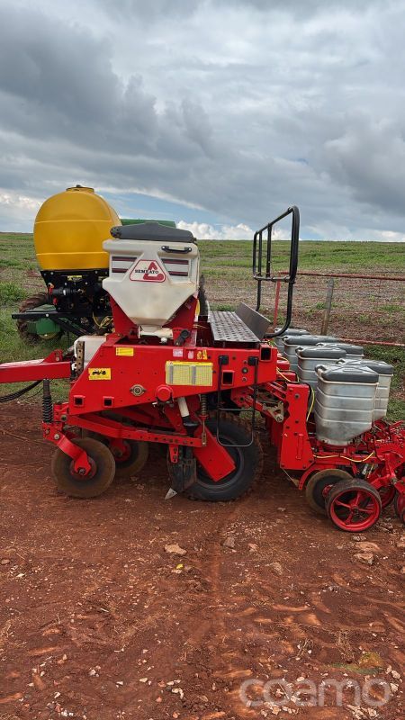 Foto 6 - Plantadeira Semeato Sol Tower ano 2012