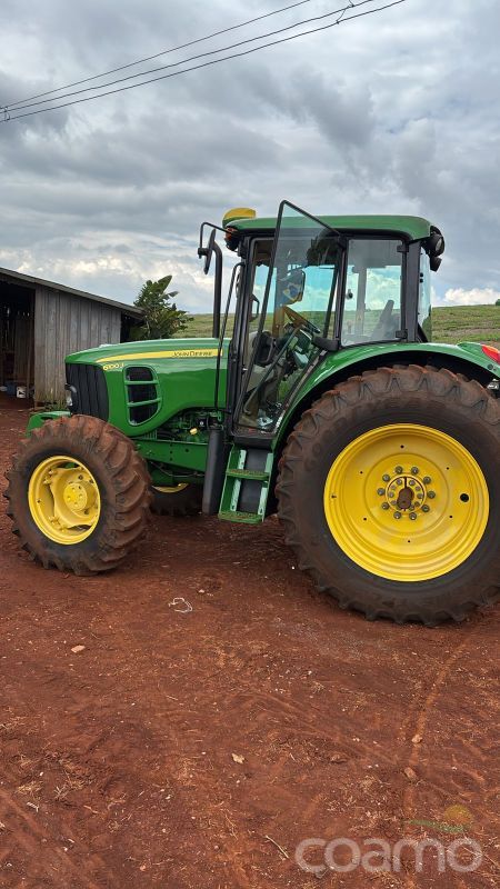 Foto 2 - Trator John Deere 6100J ano 2021