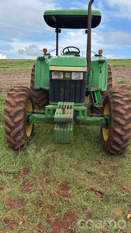 Foto 1 - Trator John Deere 5600 ano 2002