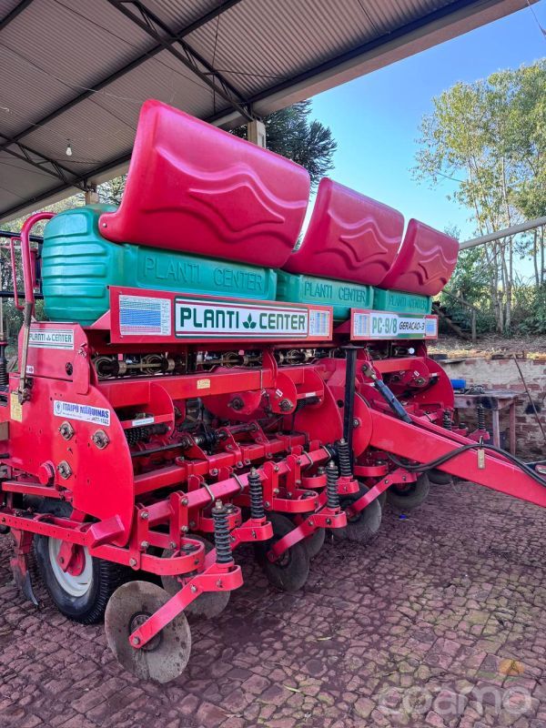 Foto 1 - Plantadeira Planti Center PC 9/8 ano 2012