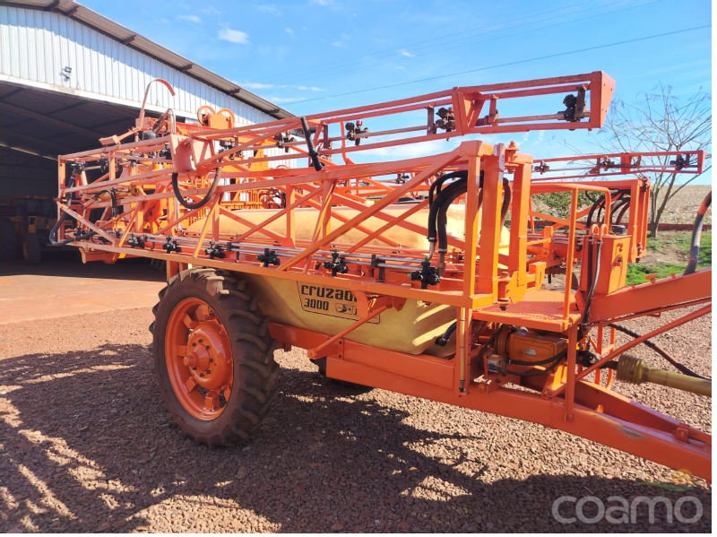 Foto 1 - Pulverizador Jacto Advance 3000 AM 24 ano 2001