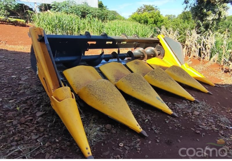 Foto 2 - Plataforma de Milho New Holand METAL C ano 2020