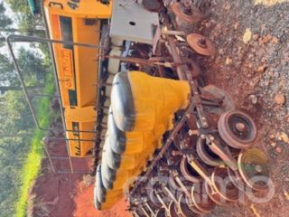 Foto 2 - Plantadeira Baldan PP SOLO ano 2004