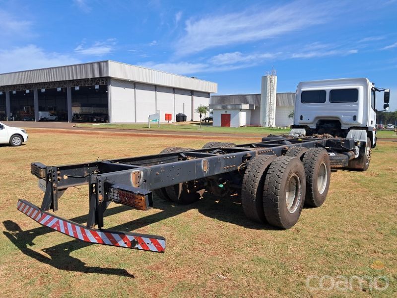 Foto 5 - Caminhão Mercedes Bens Atego 2730 6x4 ano 2017/2018