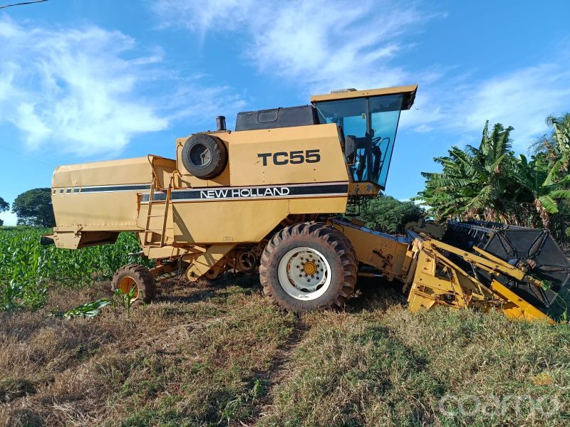 Foto 10 - Colheitadeira New Holland TC 55 ano 1994