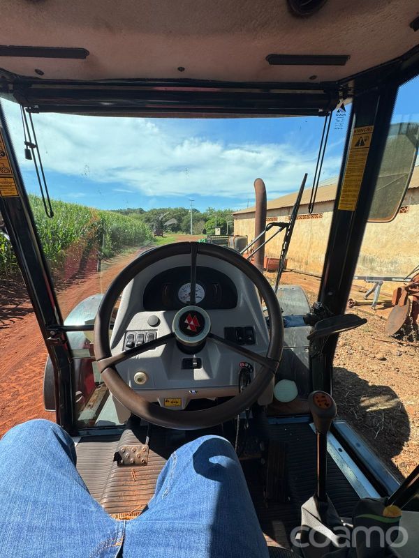 Foto 3 - Trator Massey Ferguson 4299 ano 2016