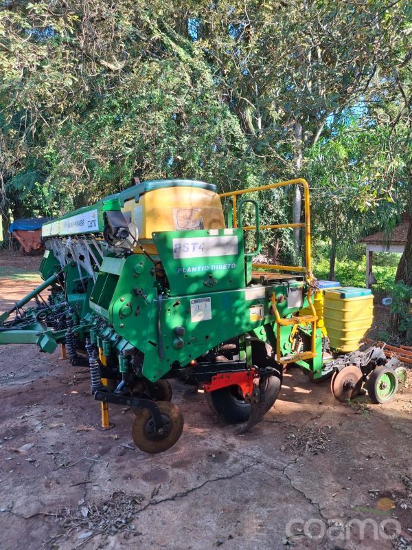 Foto 6 - Plantadeira Tatu PST 4 FLEX ano 2013
