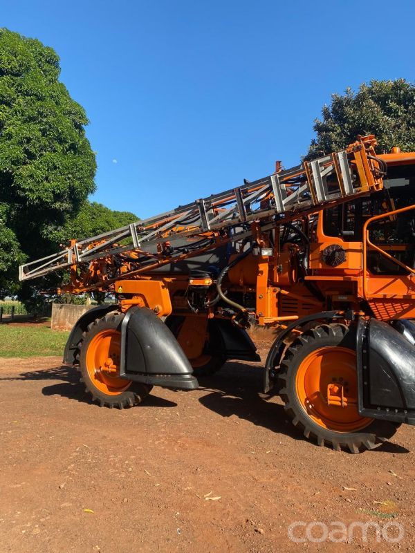 Foto 7 - Pulverizador Autopropelido Jacto UNIPORT 2000 PLUS ano 2013