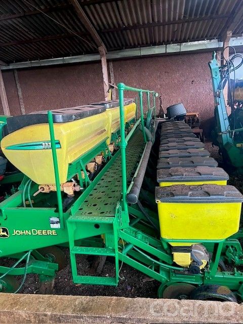 Foto 1 - Plantadeira John Deere 1113 ano 2013