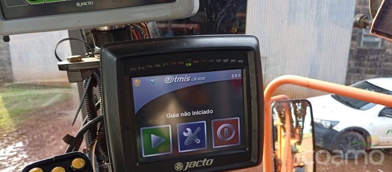 Foto 4 - Pulverizador Autopropelido Jacto UNIPORT 2500 STAR ano 2011