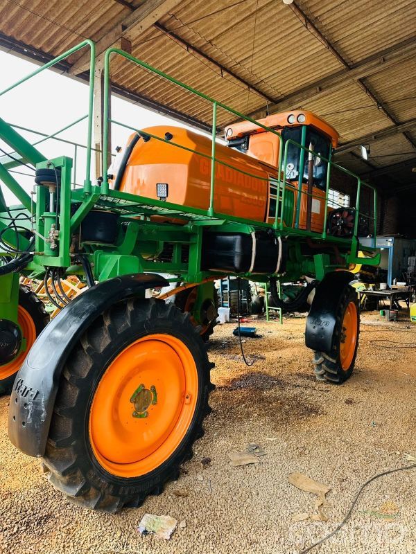 Foto 6 - Pulverizador Autopropelido Stara Gladiador ano 2012