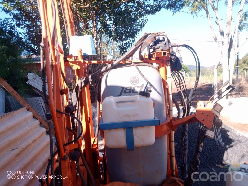 Foto 3 - Pulverizador Jacto Condor 800 AM 14 ano 2019