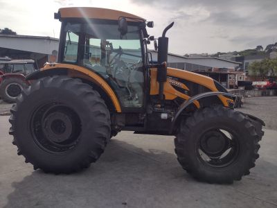 Foto - Trator Valtra A144 HITECH