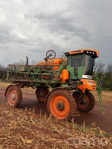 Foto 5 - Pulverizador Autopropelido Stara Imperador ano 2015